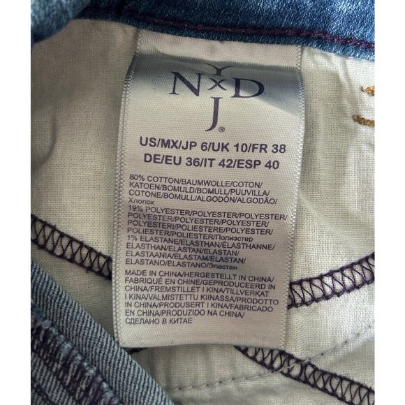 NYDJ Women’s Size 6 Ankle Cuffed Straight Leg‎ Light Wash Jeans - Picture 7 of 8